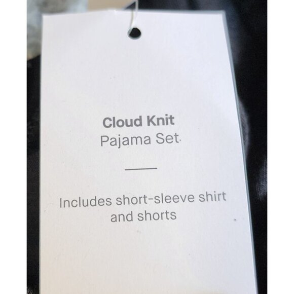 NEW Auden Women's 2-Piece Cloud Knit Pajama Button Top/Shorts Set Black Size XXL - Picture 8 of 16